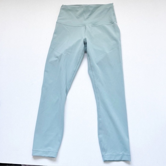 Lululemon Wunder Train Leggings Tight size 6 sage green lulu run yoga Pilates - Picture 1 of 3